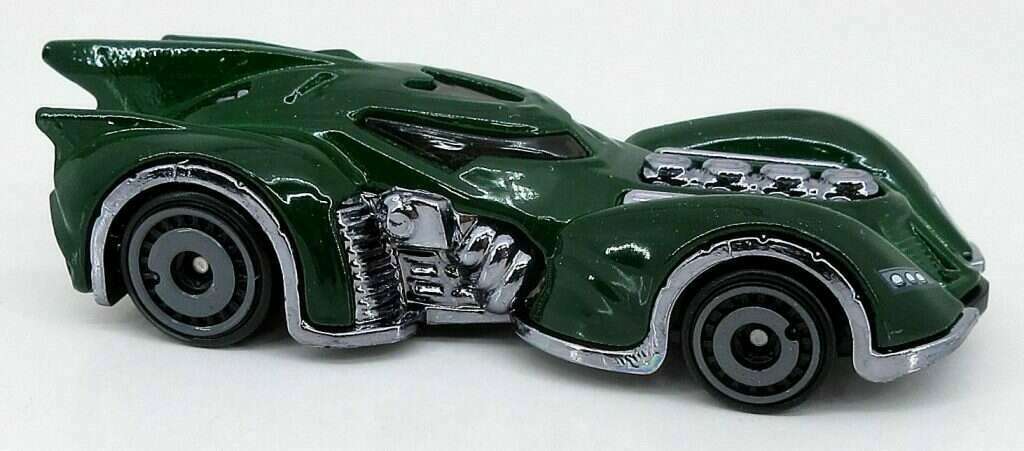 Hot Wheels 2022 - Collector # 032/250 - Batman 2/5 - Batman: Arkham Asylum Batmobile - Dark Green - USA Card