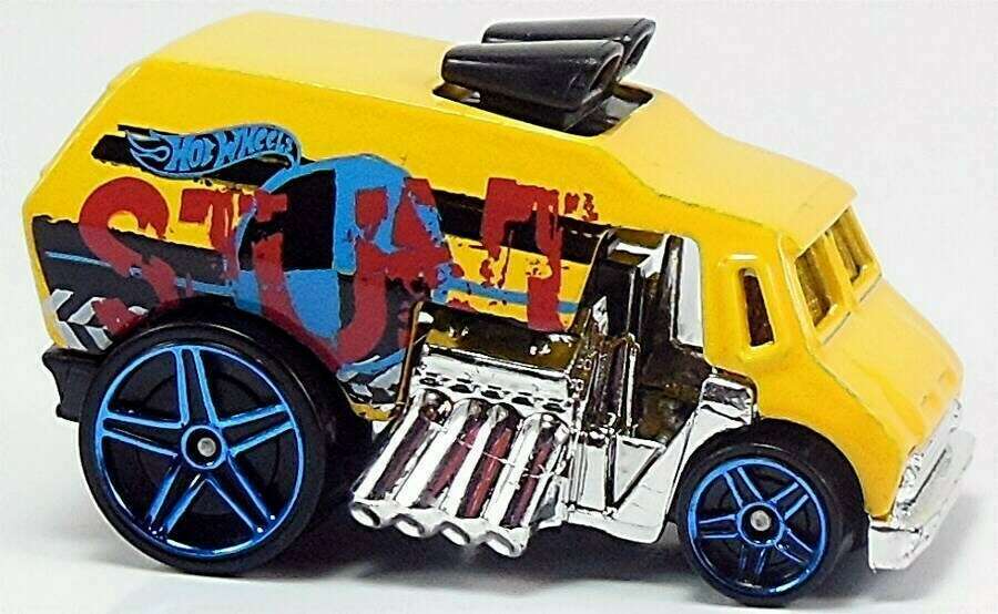Hot Wheels 2013 - Collector # 077/250 - HW Off-Road / Stunt Circuit - Cool-One - Yellow