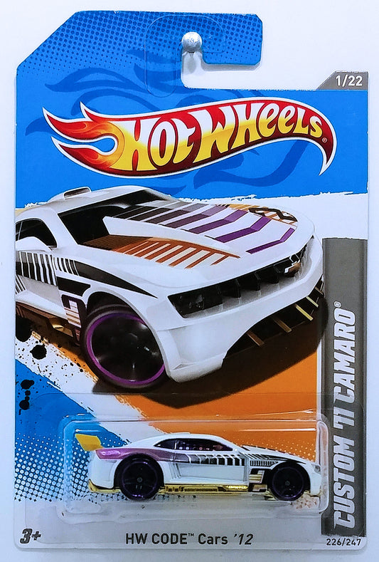 Hot Wheels 2012 - Collector # 226/247 - HW Code Cars 1/22 - Custom '11 Camaro - White - USA
