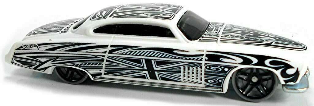 Hot Wheels 2020 - Collector # 113/250 - HW Art Cars 4/10 - Fish'D & Chip'D (Jaguar) - White - USA Card
