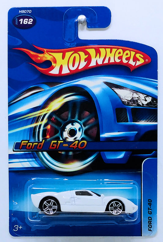 Hot Wheels 2005 - Collector # 162/183 - Ford GT-40 - White / Blue Stripe / #32 - KMart Exclusive - USA '06 Card