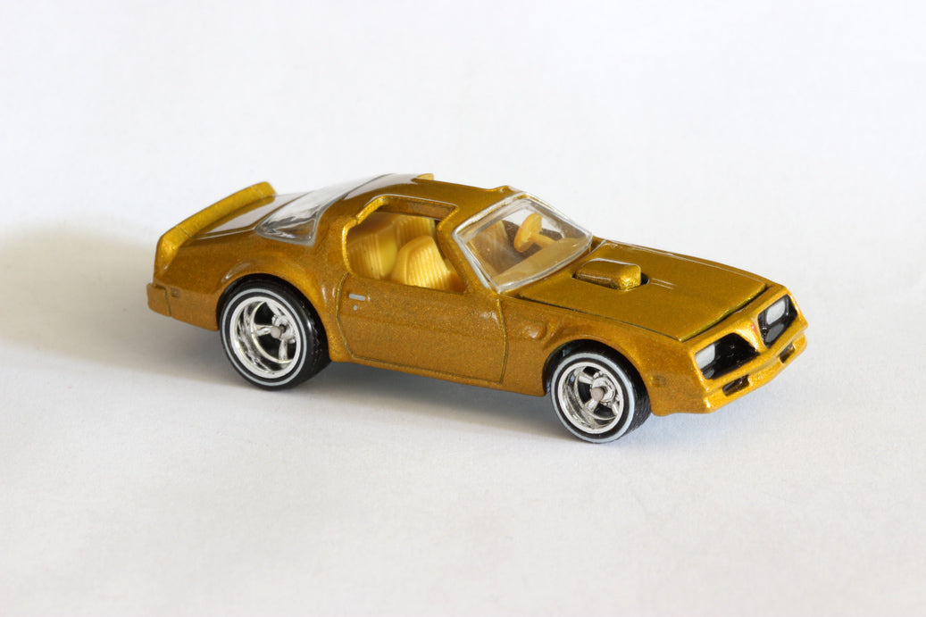 Hot Wheels 2013 - Retro Entertainment / The Rockford Files - Hot Bird (Firebird) - Gold - Metal/Metal & Real Riders