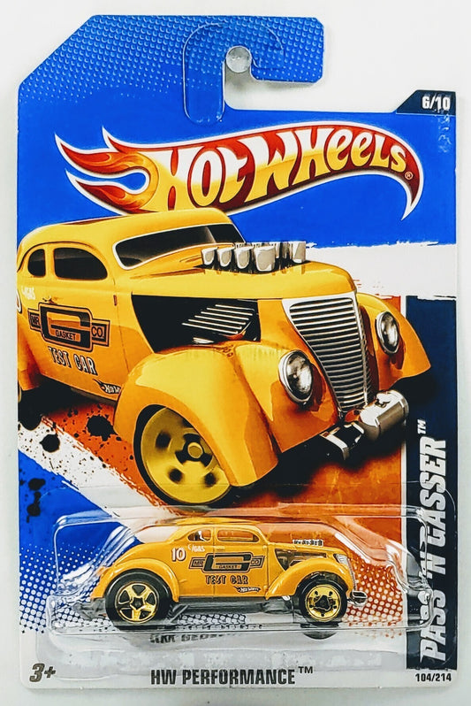 Hot Wheels 2010 - Collector # 104/214 - HW Performance 6/10 - Pass'n Gasser - Dark Yellow - IC