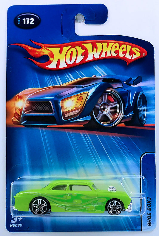 Hot Wheels 2005 - Collector # 172/183 - Shoe Box - Bright Green - PR5 Wheels - USA '05 Card