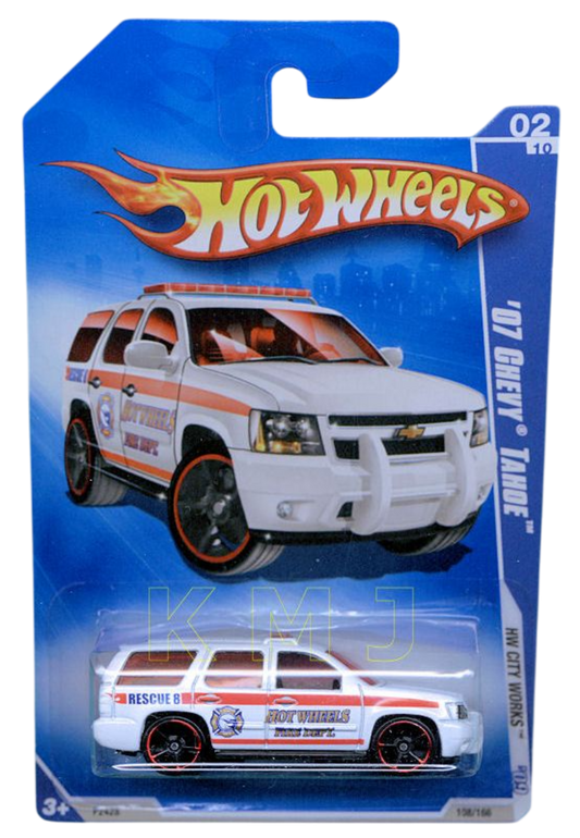 Hot Wheels 2009 - Collector # 108/166 - HW City Works 2/10 - '07 Chevy Tahoe - White / Fire Dept. - OH5SP Wheels - International Card