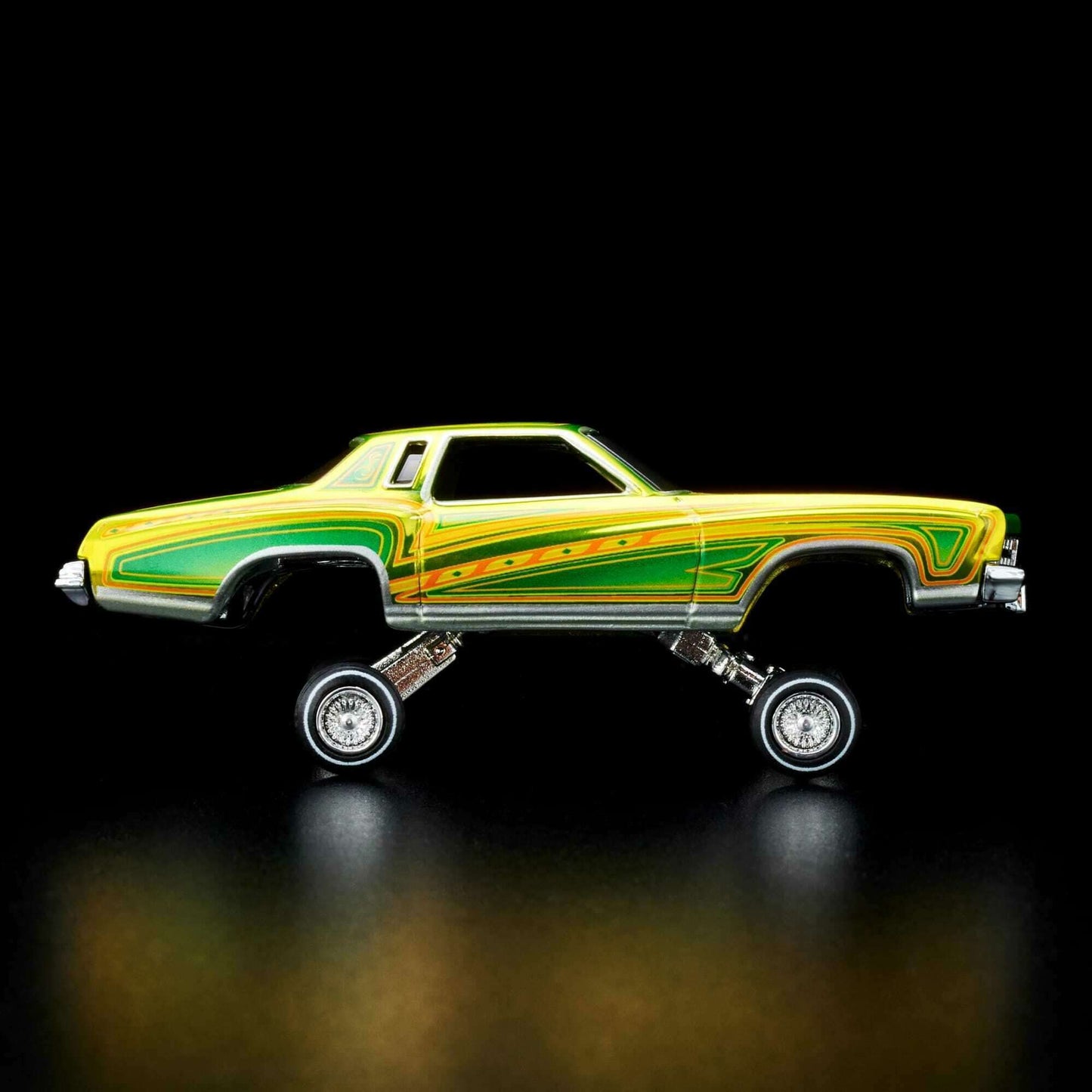 Hot Wheels 2023 - HWC/RLC Exclusive - 1975 Chevrolet Monte Carlo (Lowrider) - Spectraflame Antifreeze - Metal/Metal - Real Riders - Adjustable/Posable Suspension - Acrylic Display Case