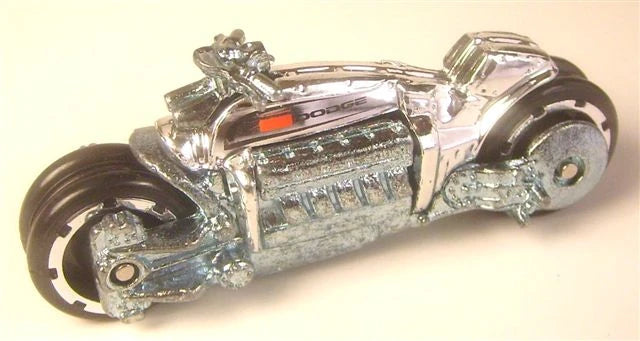 Hot Wheels 2005 - Collector # 176/183 - Dodge Tomahawk (Motorcycle) - Chrome - KMart Exclusive - USA '06 Card