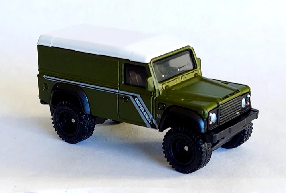Hot Wheels 2021 - Premium / Car Culture / British Horse Power 5/5 - Land Rover Defender 110 Hard Top - Olive Green - Metal/Metal & Real Riders