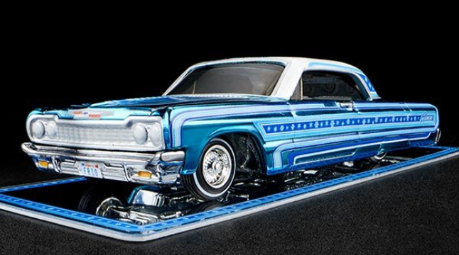 Hot Wheels 2021 - HWC/RLC Exclusive - Holiday Snowman - '64 Chevrolet Impala (Lowrider) - Spectraflame Blue - Metal/Metal - Real Riders - Adjustable/Posable Suspension - Acrylic Display Case