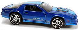 Hot Wheels 2021 - Collector # 191/250 - Muscle Mania 1/10 - '85 Chevrolet Camaro IROC-Z - Blue / Blue Accent Stripes - PR5 Wheels - USA Card