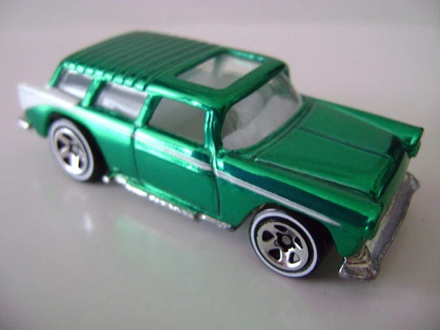 Hot Wheels 2005 Classics Series 1 16 25 Chevy Nomad Spectrafla KMJ Diecast II