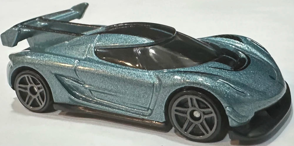 Hot Wheels 2025 - Collector # 125/250 - HW Race Day 5/10 - 2020 Koenigsegg Jesko - Metalflake Horizon Blue - Gray PR5 Wheels - USA Card