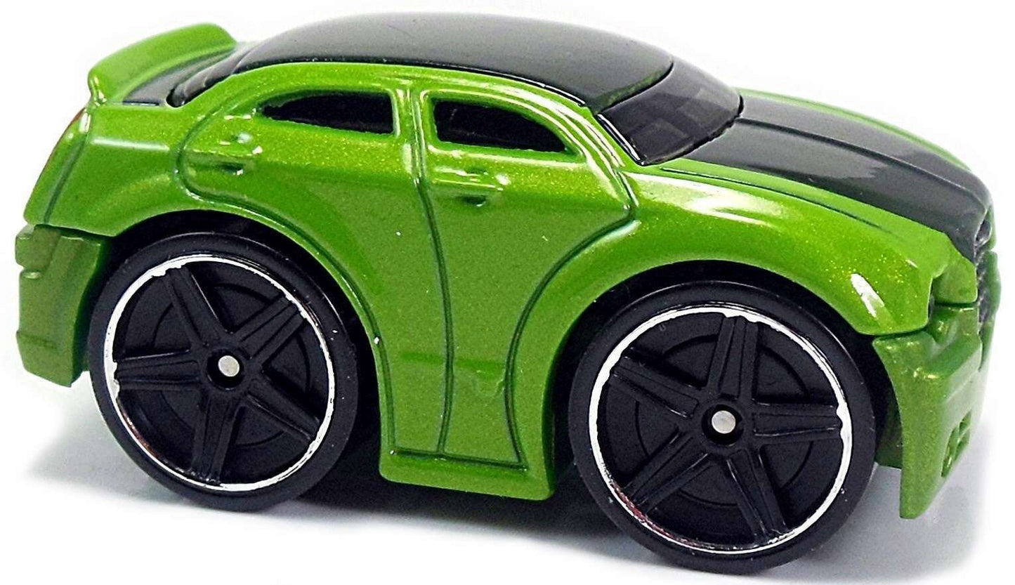Hot Wheels 2017 - Collector # 222/365 - Tooned 10/10 - Chrysler 300C - Metalflake Green - USA Card