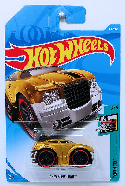 Hot Wheels 2018 - Collector # # 156/365 - Tooned 2/5 - Chrysler 300C (Blings) - Gold  - International Card