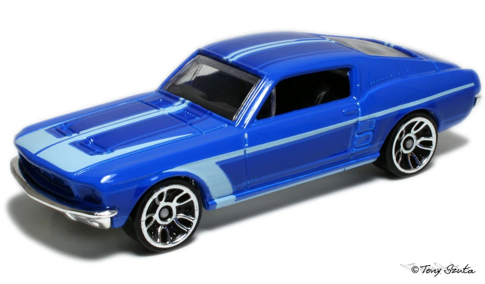 Hot Wheels 2010 - Collector # 095/240 - Nightburnerz 7/10 - Custom '67 Mustang - Blue - USA Card