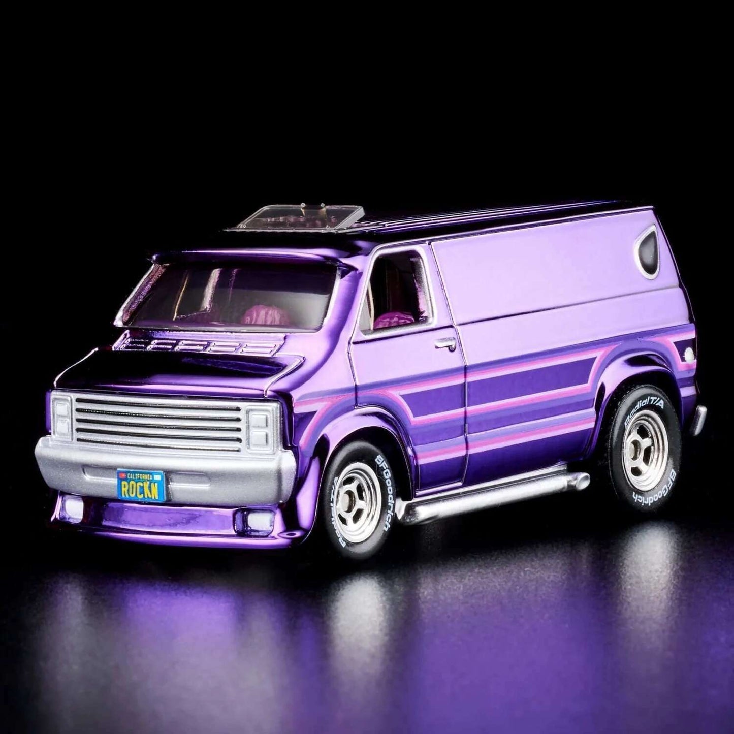 Hot Wheels 2024 - HWC/RLC Exclusive - Dodge Tradesman - Spectraflame Purple - Metal/Metal - Real Riders - Opening Doors - Acrylic Display Case