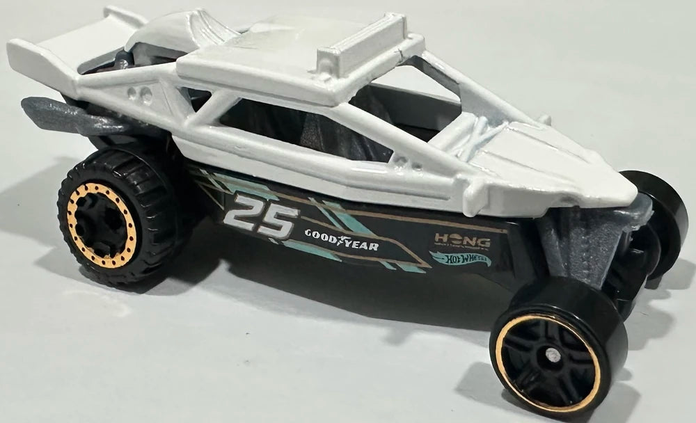 Hot Wheels 2025 - Collector # 092/250 - Track Aces 2/5 - Dune It Up (Sandrail) - White / #25 and Racing Decals - USA Card