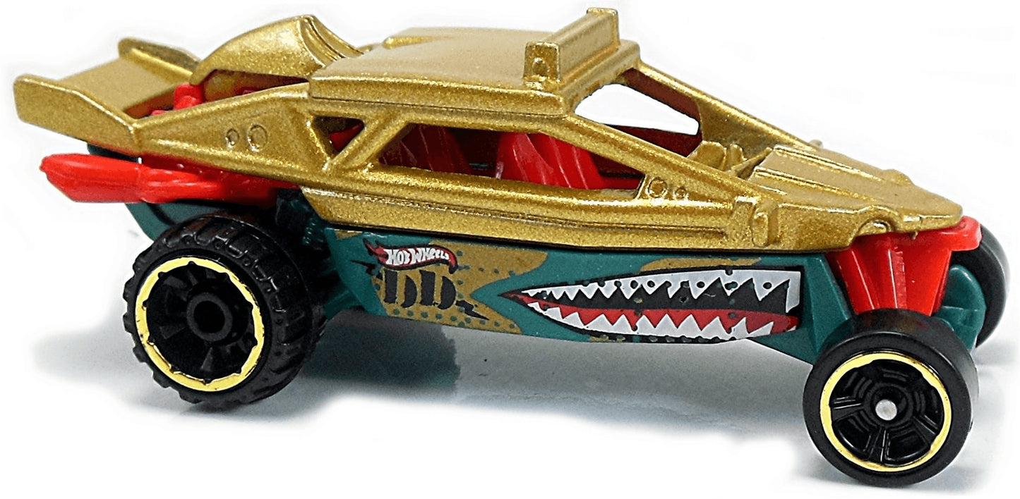 Hot Wheels 2017 - Collector # 258/365 - HW Daredevils 5/10 - Dune It Up - Gold / Shark Teeth - USA 'Steve Caballero' Card