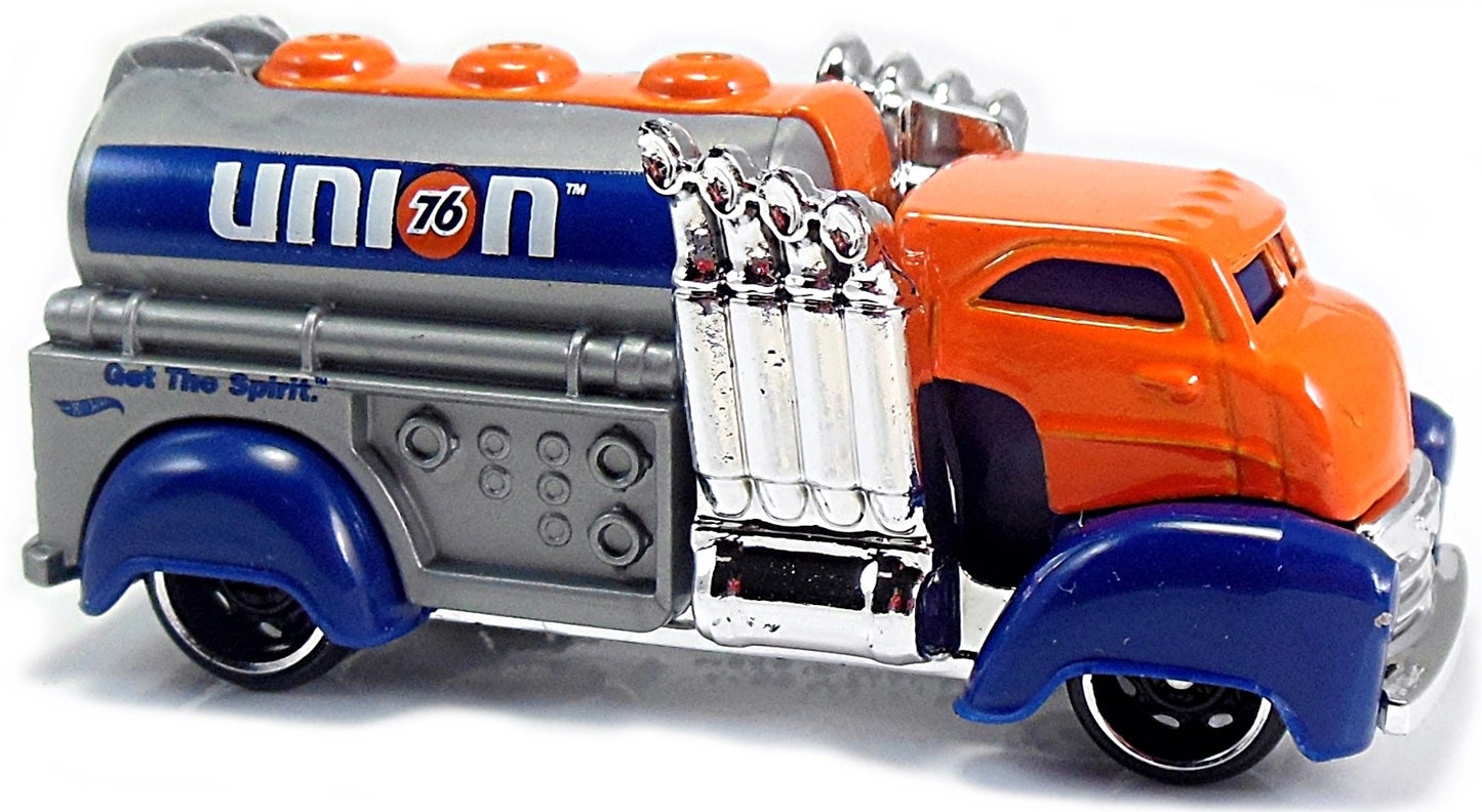 Hot Wheels 2017 - Collector # 144/365 - HW City Works 7/10 - Fast Gassin - Orange Cab / Dark Blue Fenders / Gray Tank with 'Union 76' - DD8 Wheels - USA Card