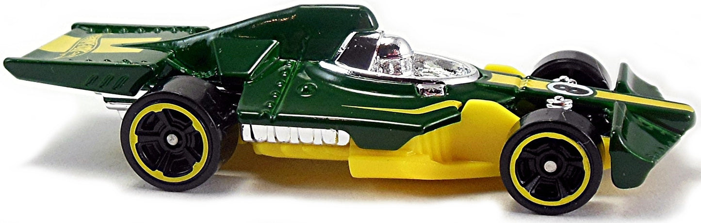 Hot Wheels 2017 - Collector # 071/365 - Legends of Speed 7/10 - Formula Flashback - Dark Green & Yellow - USA Card