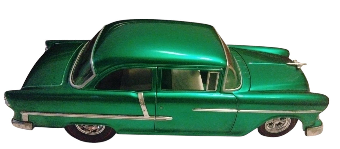 Hot Wheels 2005 Classics 1/18 Scale - '55 Chevy (Pro Street) Spectraflame Green - Limited Edition