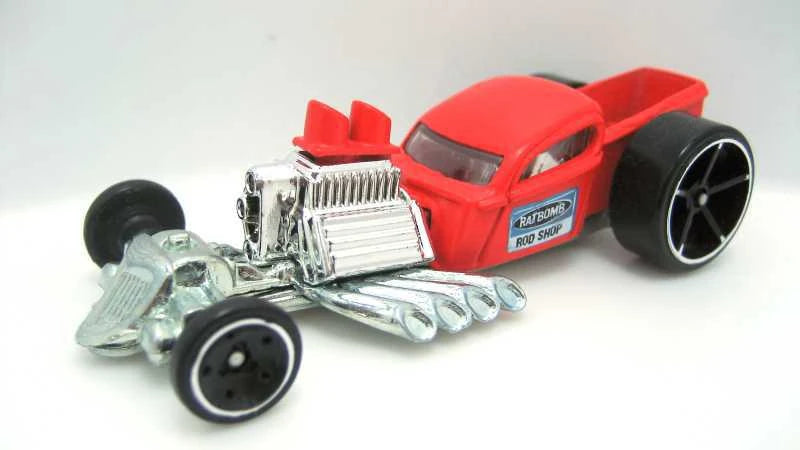 Hot Wheels 2008 - Collector # 004/196 - New Models 04/40 - 2008 Ratbomb - Matte Red - Chrome Rim, Black OH5 & Chrome Rim, Black SK5 - USA