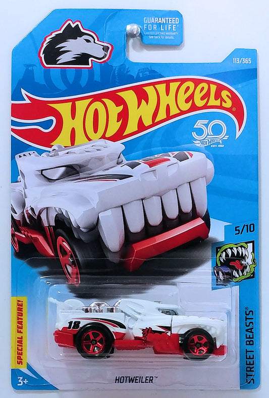 Hot Wheels 2018 - Collector # 113/365 - Street Beasts 5/10 - Hotweiler - White - USA 50th Card