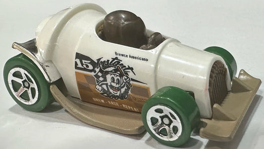 Hot Wheels 2026 - Collector # 022/250 - HW Starting Grid 1/10 - New Models - Instant Boost - White - 5 Spokes on Green Tires - USA Card