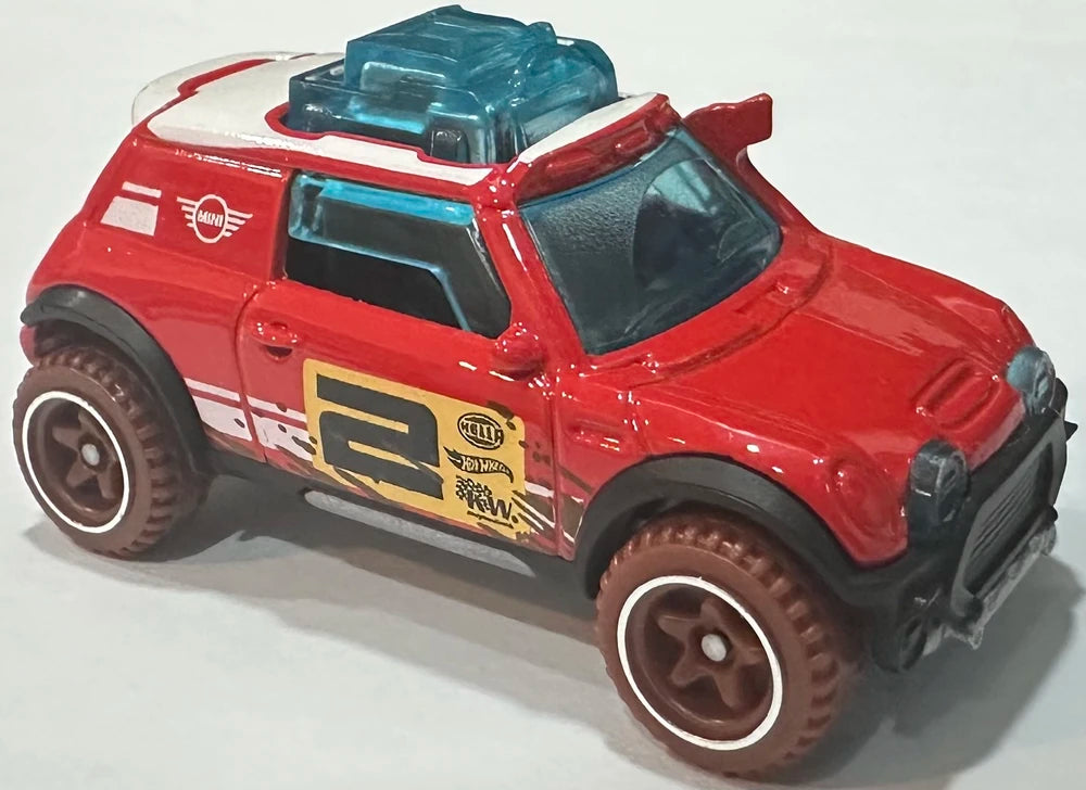 Hot Wheels 2025 - Collector # 203/250 - Safari Mode 5/5 - New Models - Lil' Roar - Red / White Roof / #2 - USA Card