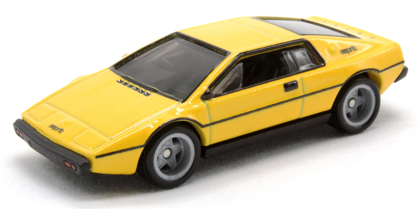 Hot Wheels 2021 - Premium / Car Culture / British Horse Power 4/5 - Lotus Esprit S1 - Yellow - Metal/Metal & Real Riders