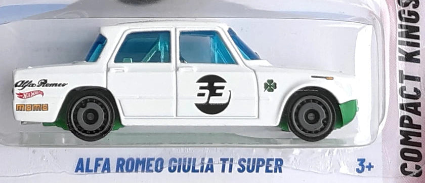 Hot Wheels 2025 - Collector # 195/250 - Compact Kings 7/10 - New Models - Alfa Romeo Guilia T1 Super - White / #53 - USA Card