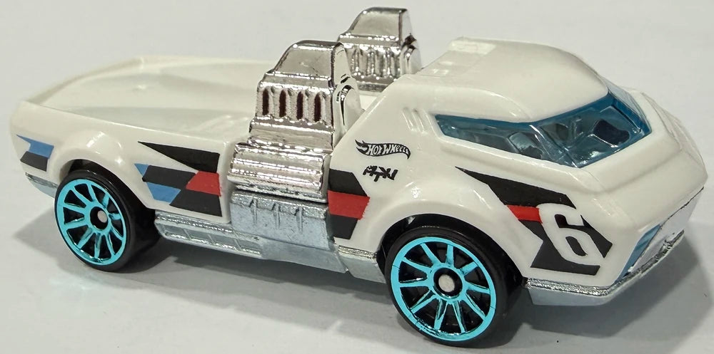 Hot Wheels 2026 - Collector # 100/250 - HW Starting Grid 7/10 - Twin Dorado - White - Chrome Blue 10 Spoke Wheels - USA '2026' Card