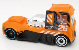Hot Wheels 2022 - Collector # 127/250 - HW Hot Trucks 10/10 - Rennen Rig - Orange / #26 - USA Card