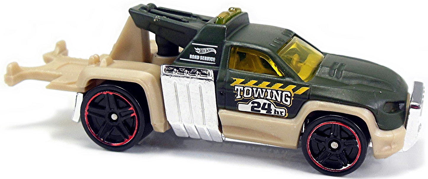 Hot Wheels 2017 - Collector # 261/365 - HW City Works 9/10 - Repo Duty (Tow Truck) - Matte Olive Drab / 'Towing 24hr' - PR5 Wheels - USA Card