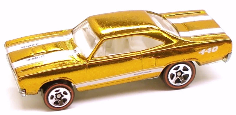 Hot Wheels 2005 - Classics Series 1 # 09/25 - 1970 Road Runner - Spectraflame Gold - 5 Spokes & Redlines - Metal/Metal - Special Paint - Limited Edition