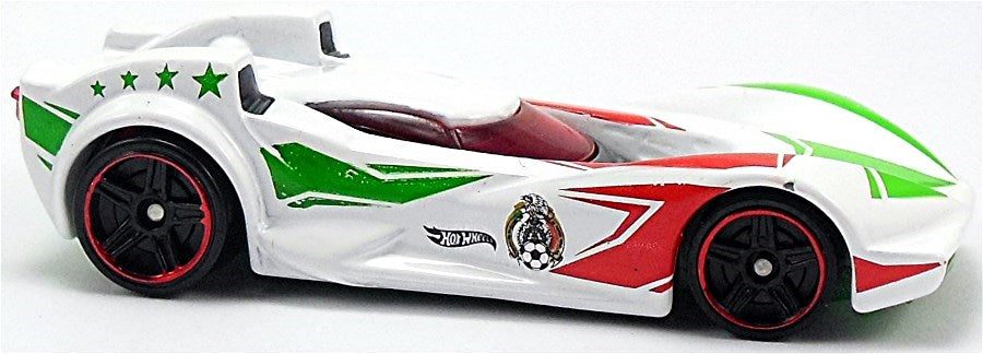 Hot Wheels 2014 - Collector # 016/250 - HW City / HW Goal - Scoopa Di Fuego - White - USA 'Showdown' Card