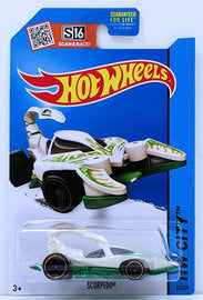 Hot Wheels 2015 - Collector # 032/250 - HW City / Street Beasts - Scorpedo - White over Green - USA 'Scan & Race' Card