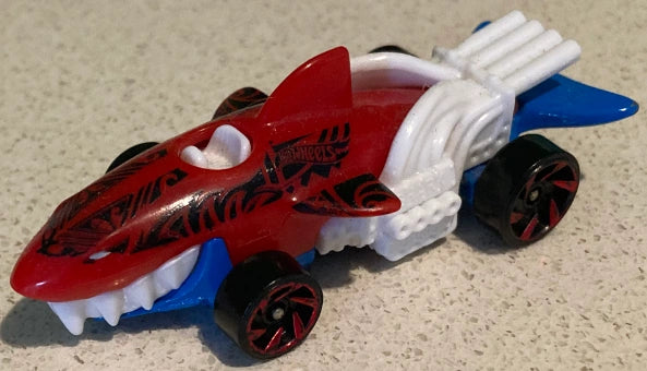 Hot Wheels 2019 - Gift Pack # FYL21 - Wave Cravers - '55 Chevy - Lite Blue, Sharkruiser - Red, Deora II - Blue, '65 Ford Ranchero - Black, Qombee - Purple