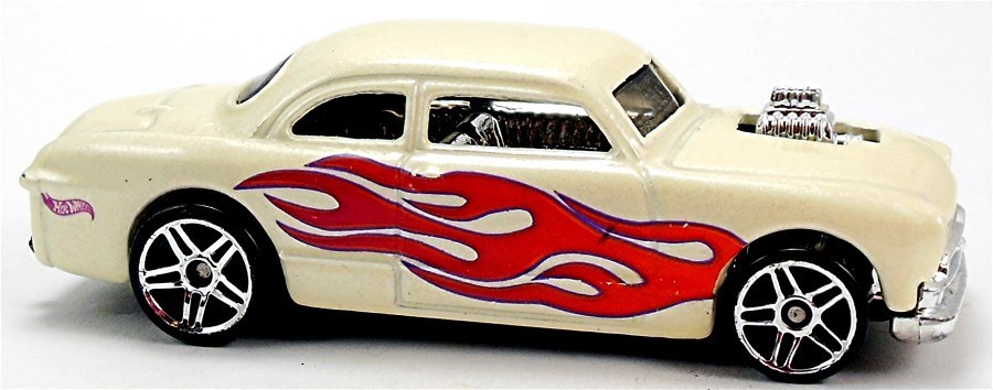 Hot Wheels 2001 - Collector # 117/240 - Shoe Box - White / Flames - PR5 Wheels - USA Card - MPN 50647