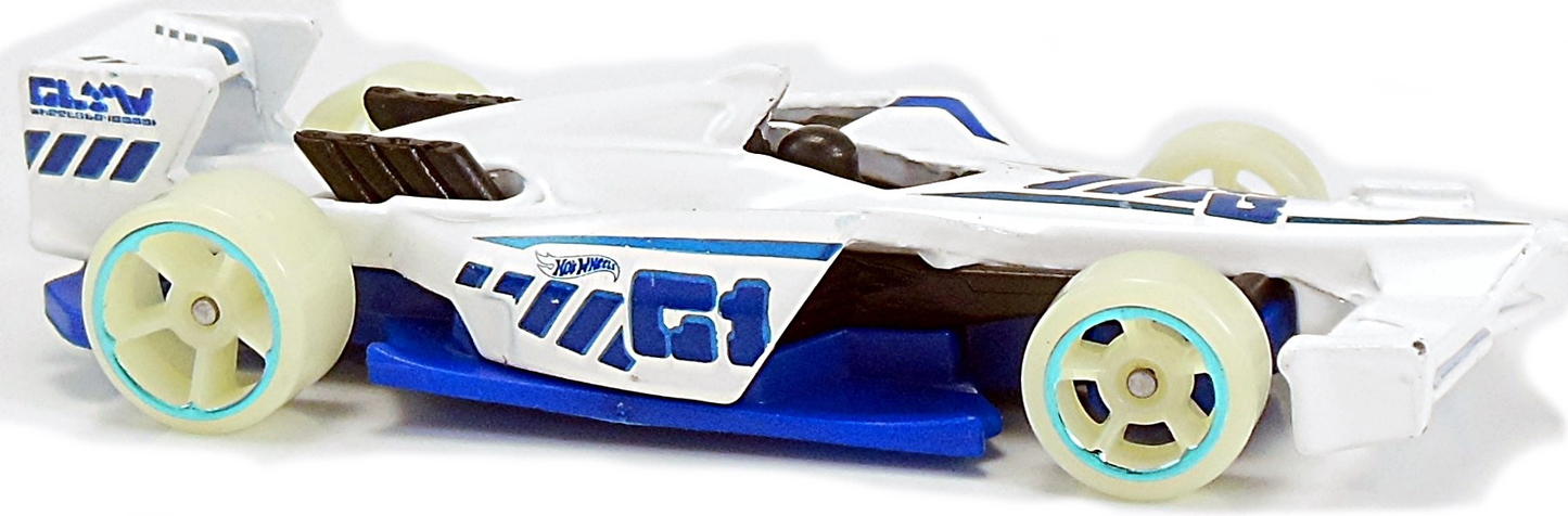 Hot Wheels 2018 - Collector # 332/365 - HW Glow Wheels 4/10 - Winning Formula - White - USA 50th Card