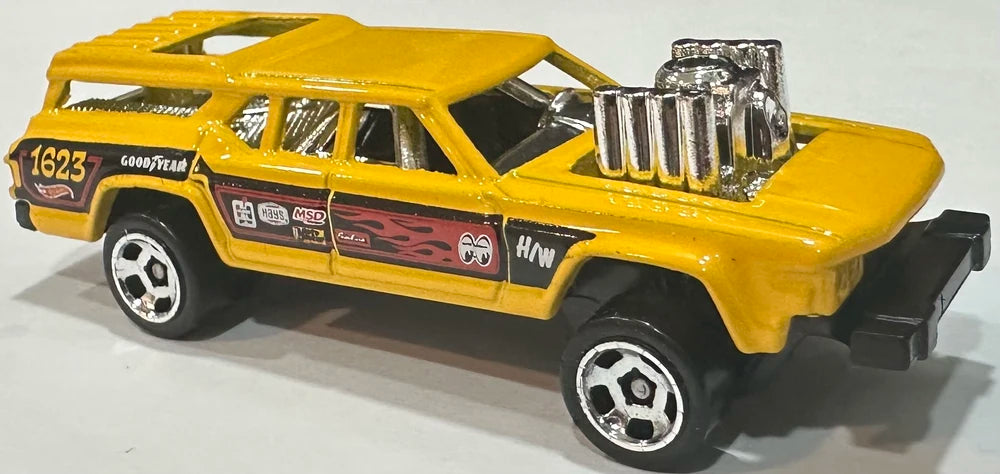 Hot Wheels 2025 - Collector # 091/250 - HW Reverse Rake 1/5 - Cruise Bruiser - Yellow with Mooneyes & other Racing Decals - USA Card