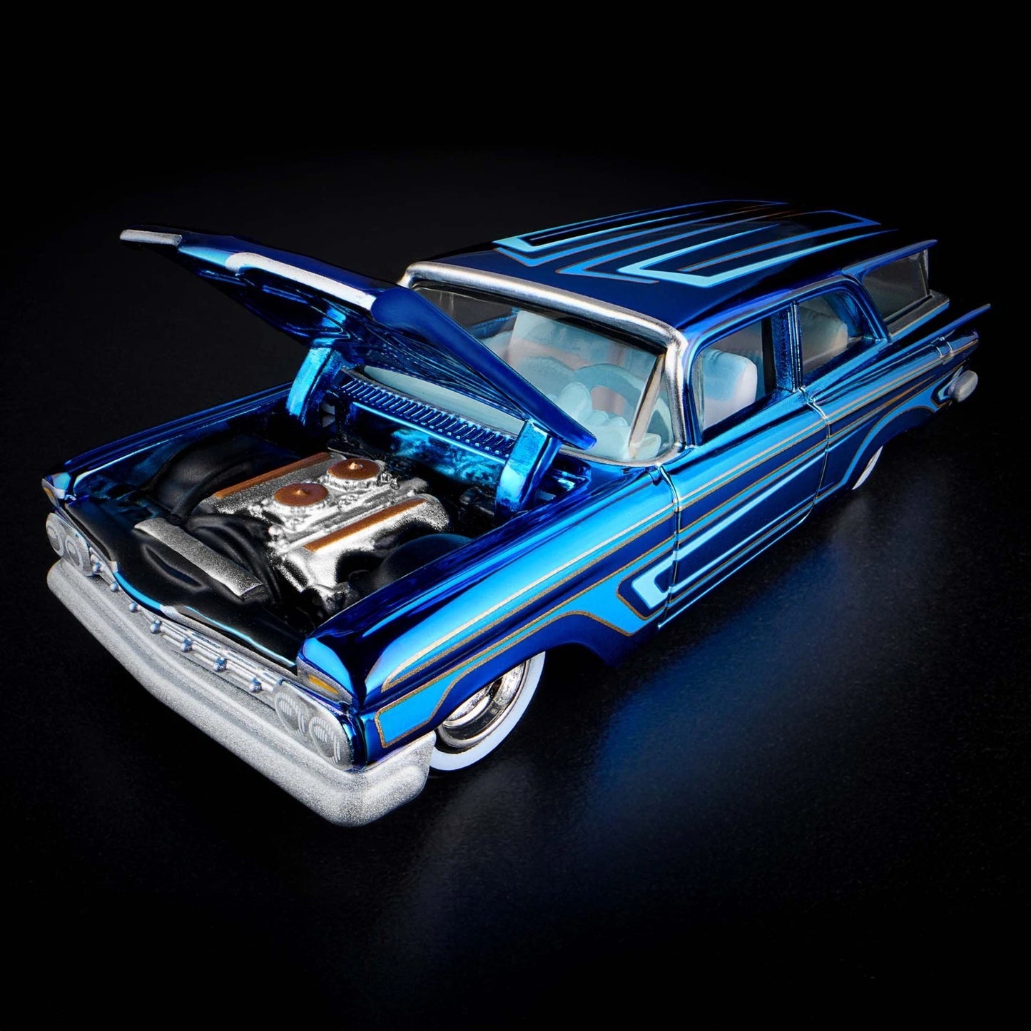 Hot Wheels 2025 - RLC Exclusive - 1959 Chevrolet Brookwood - Spectraflame Ice Blue - Metal/Metal & Real Riders - Opening Hood & Tailgate - Acrylic Display Case
