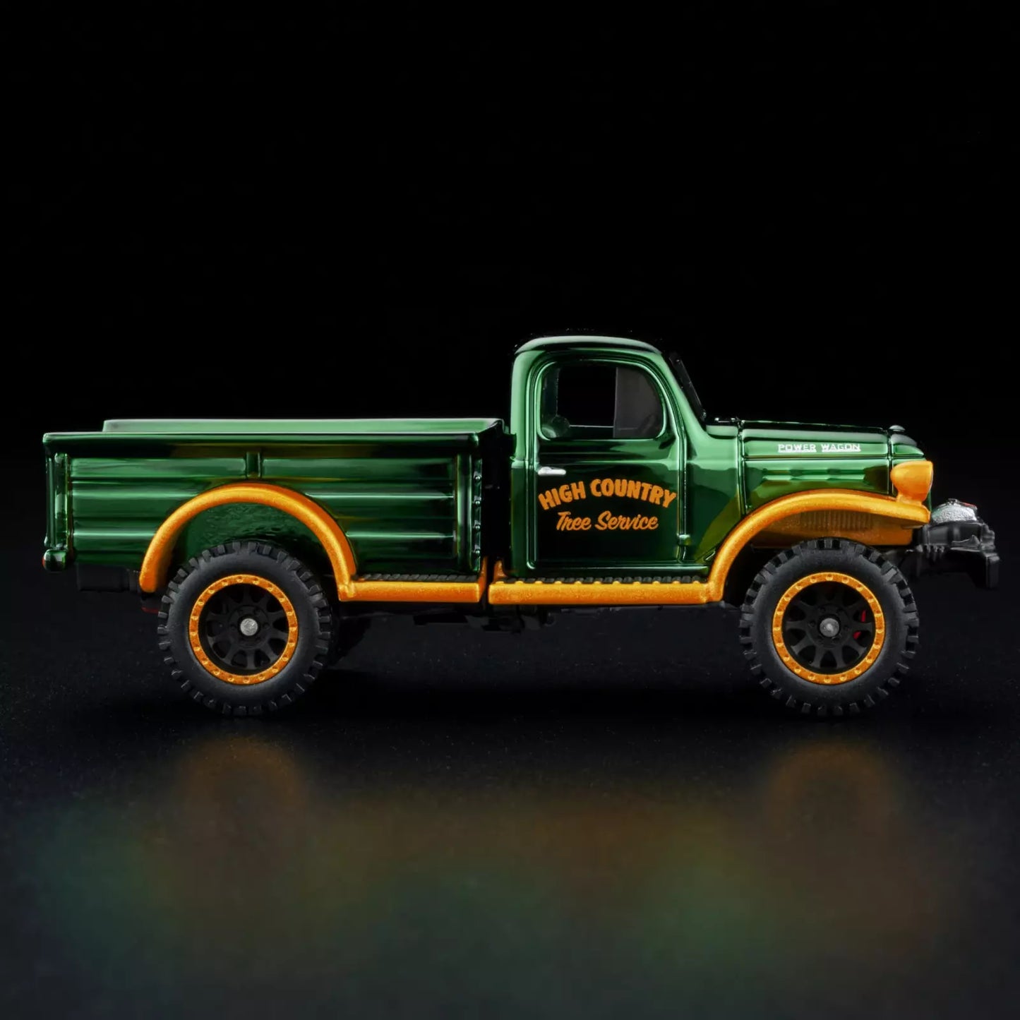 Hot Wheels 2023 - HWC / RLC Exclusive / Holiday Car - 1952 Dodge Power Wagon - Spectraflame British Racing Green - Metal/Metal - Real Riders - Swivel Frame - Acrylic Display Case