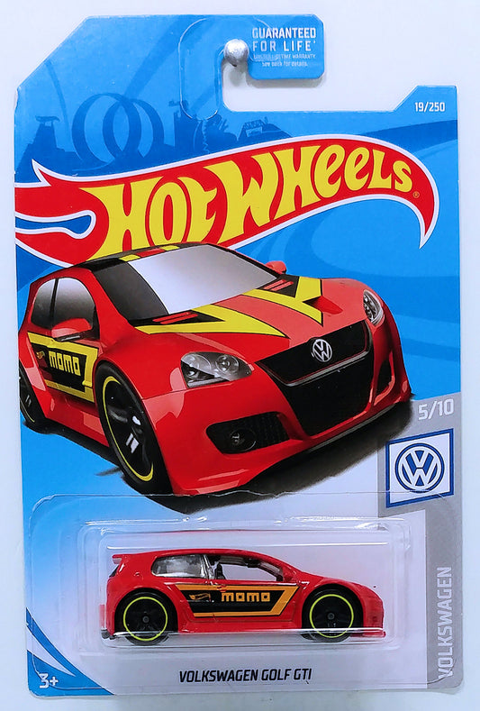 Hot Wheels 2019 - Collector # 019/250 - Volkswagen 5/10 - Volkswagen Golf GTi - Red - USA Card