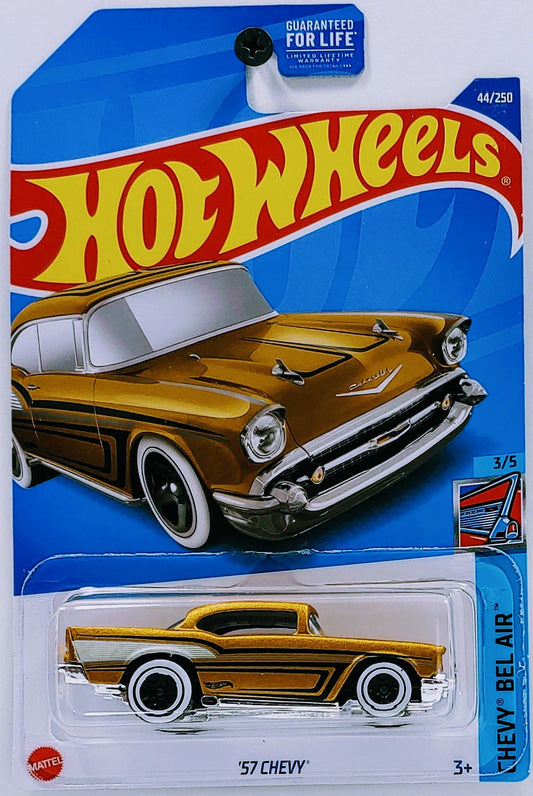 Hot Wheels 2022 - Collector # 044/250 - Chevy Bel Air 3/5 - '57 Chevy - Gold - USA Card